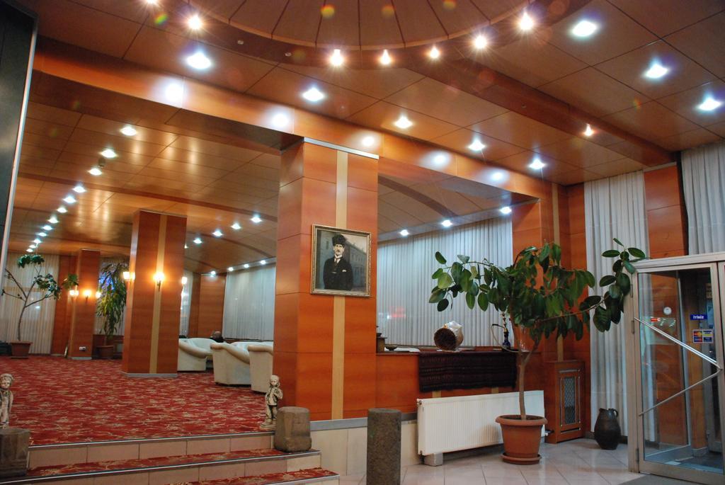 Otel Amiller 에르주룸 외부 사진